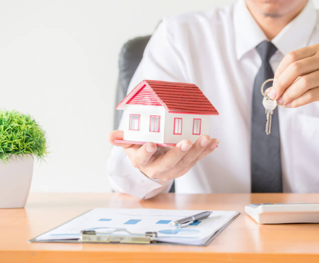 HELOC (Home Equity Line of Credit) HELOC (Home Equity Line of Credit)